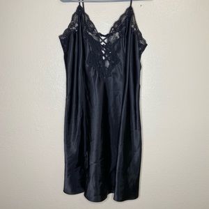 Frederick’s Plus Size Lingerie